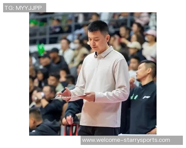 杨鸣感谢巴特尔会长邀请观战CBA俱乐部杯祝内蒙篮球蓬勃发展